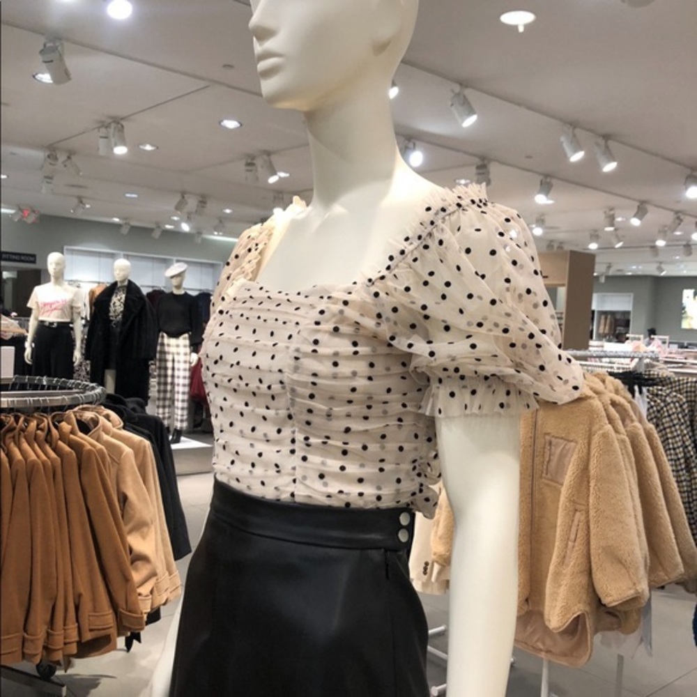 H&M polka dot crop puff sleeve blouse